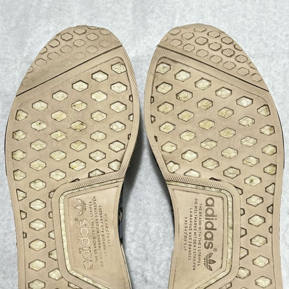 Adidas Mens NMD R1 Grey Four/Linen White Running Athletic Sneakers Shoes SZ 12 - Picture 9 of 11